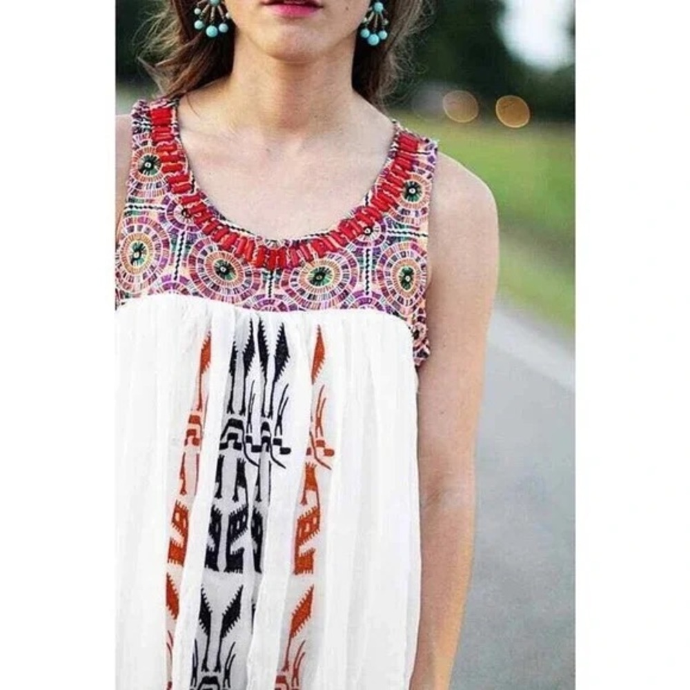 Anthropologie Akemi + Kin Siargao Beaded and Embroidery Tank Top xs
